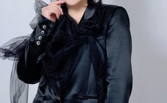 在床上拔萝卜又疼又叫痛